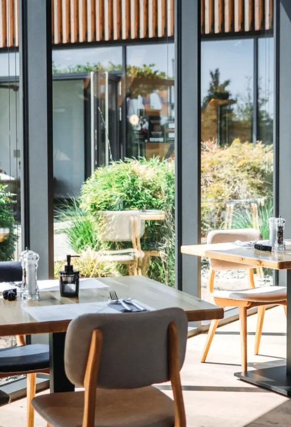 moderne Gastro Inneneinrichtung im Restaurant